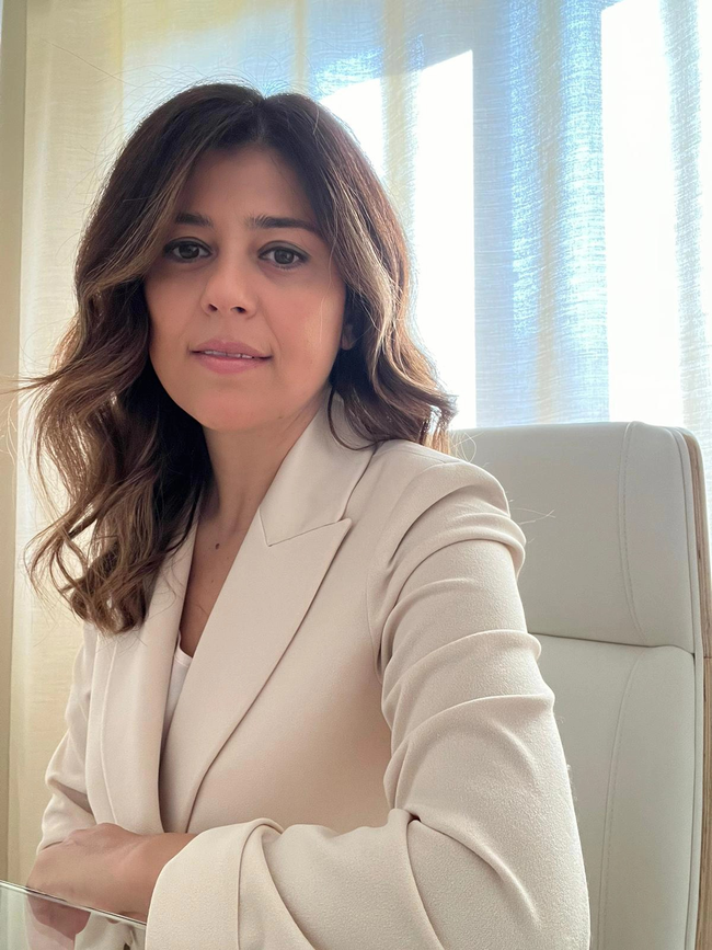 La Dott.ssa Psicologa Enza Vacca nel suo studio di psicologia Frascati